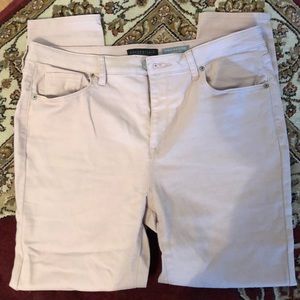 Aeropostal jeggings new without tag.